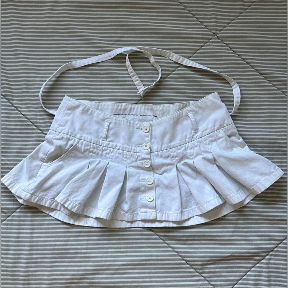 White Pleated Hollister Miniskirt